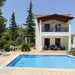 Villa Seven Springs