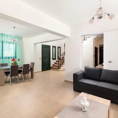 Seven Springs Villa