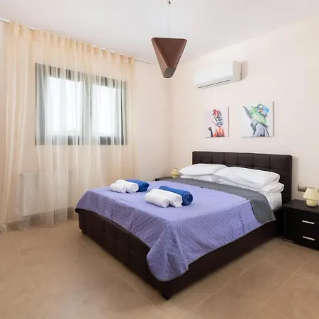 Seven Springs וילה *