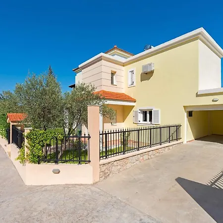 Seven Springs Βίλα *