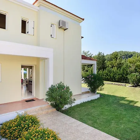 Βίλα Seven Springs Κολύμπια