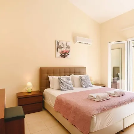 Seven Springs וילה