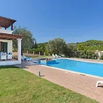 Seven Springs Villa