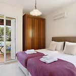 Seven Springs Villa *
