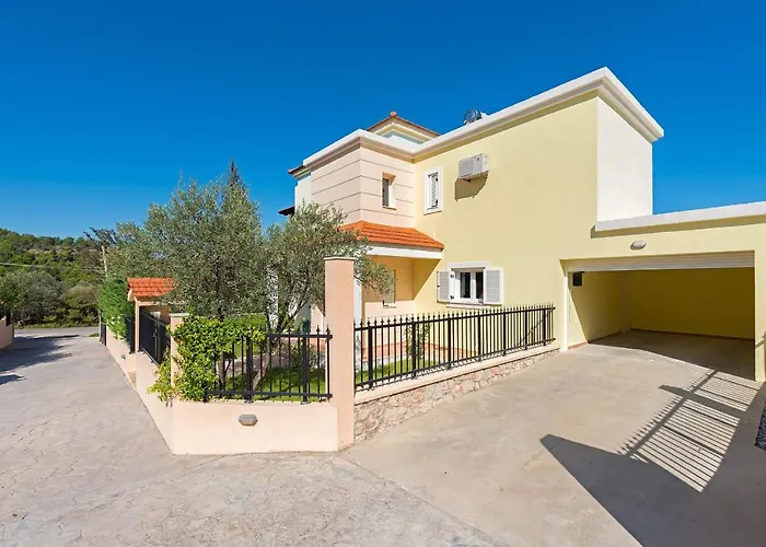 Seven Springs Villa *