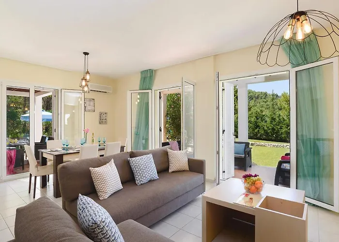 Seven Springs Villa *